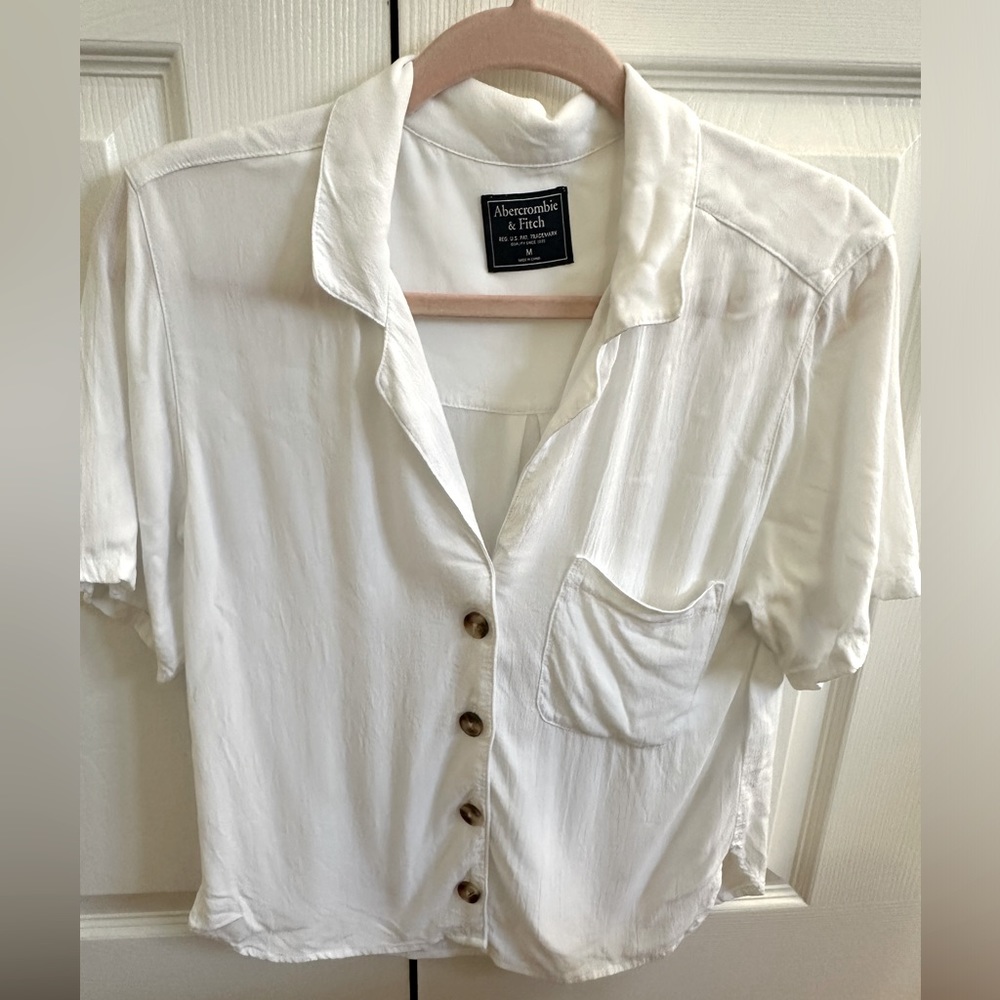 Abercrombie & Fitch Button Down Cropped Shirt